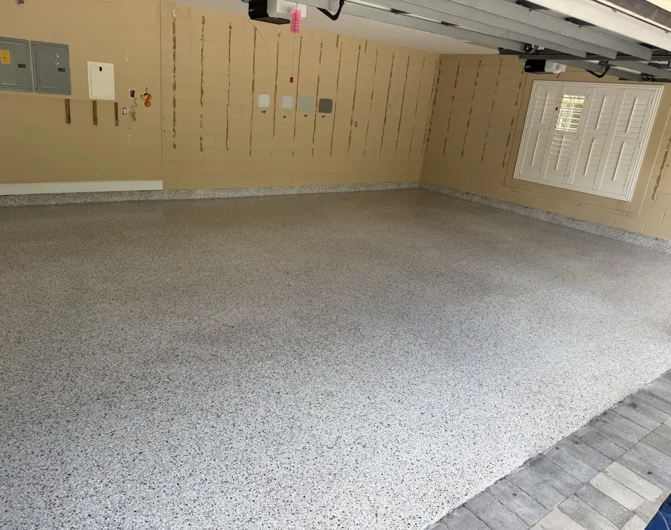 Light Flake Garage Floor