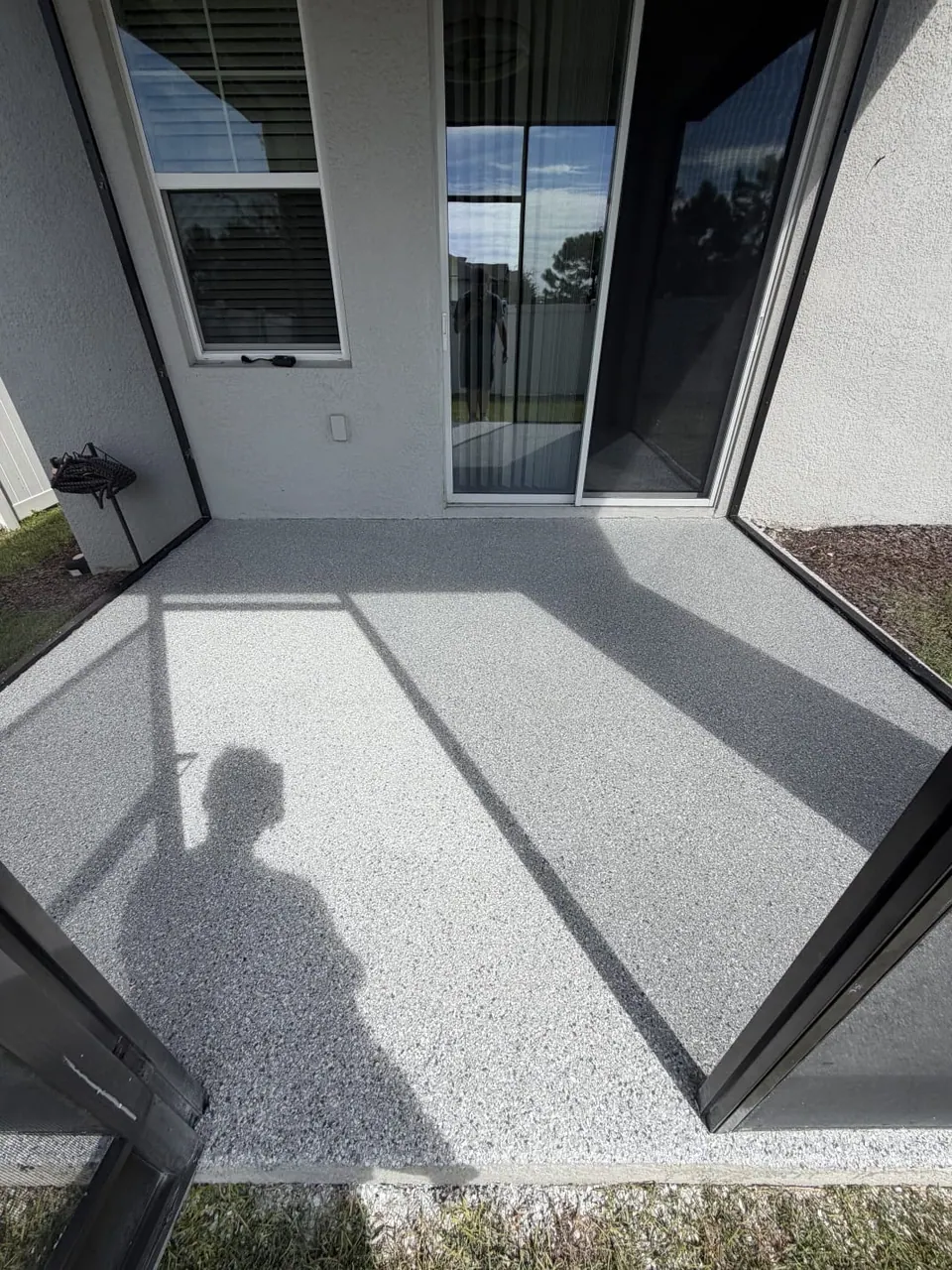 Gray Flake Screened Patio Floor