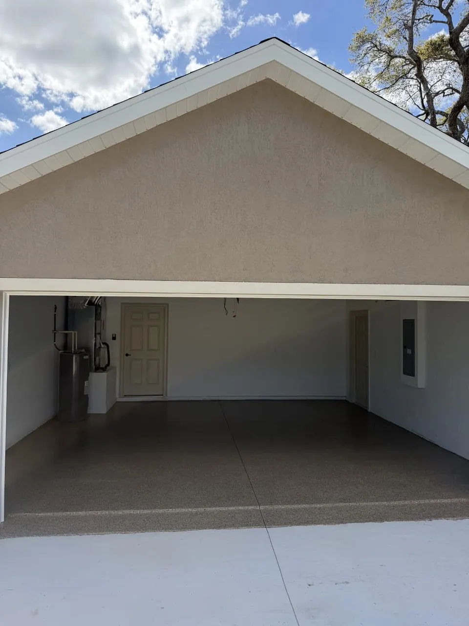 Tan Flake Garage Floor Exterior View